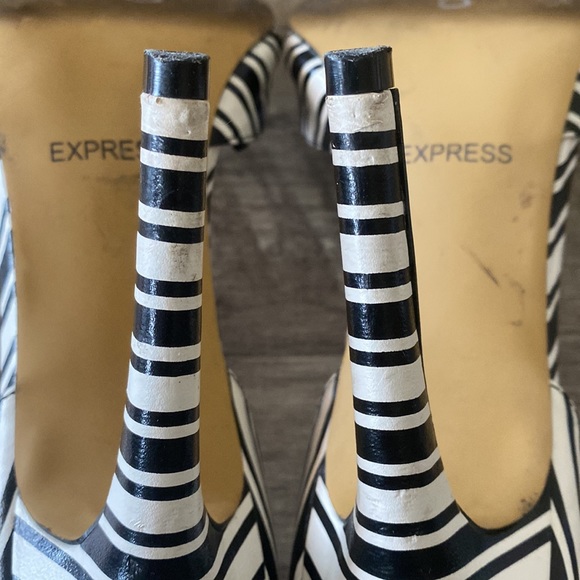 Express black and white zebra print heels size 8.5 - Picture 6 of 7